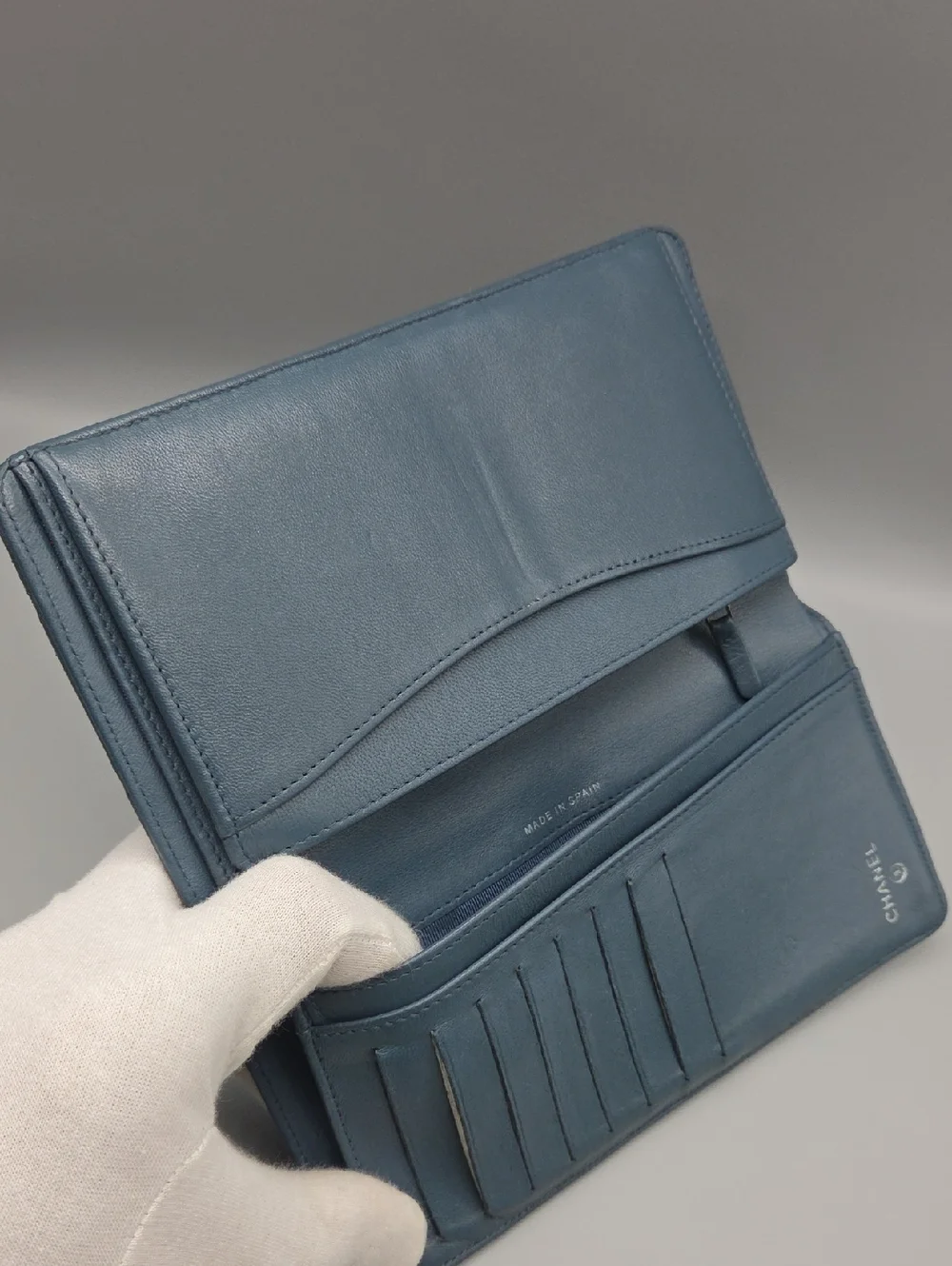 💙CHANEL Authentic Blue Dusk Leather Clutch/Wallet💙